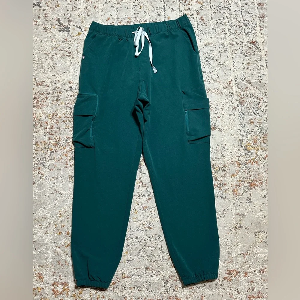 FIGS Cargo Joggers green size XL men’s